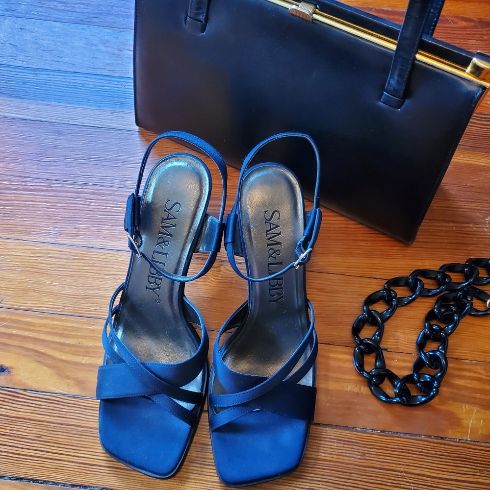 Sam & Libby size 7 1/2 satin square toe blue heels 👠